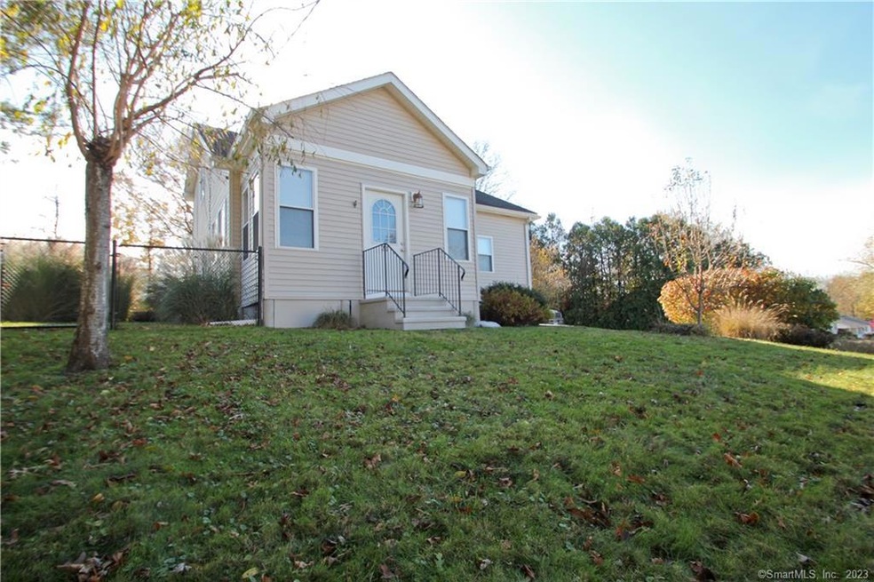 21 Parsons Rd, Enfield, CT 06082 - photo 1