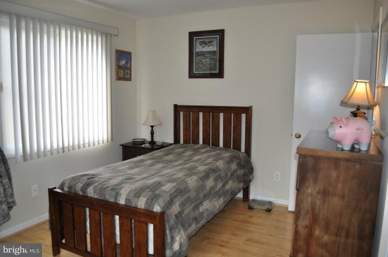 9012 Southwick St, Fairfax, VA 22031 - photo 1