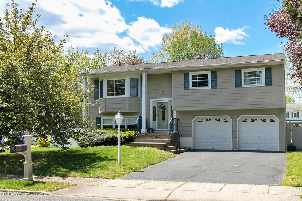 7 Clark Pl Middletown NJ 07748-large-002