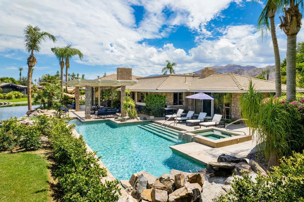 Private pool area