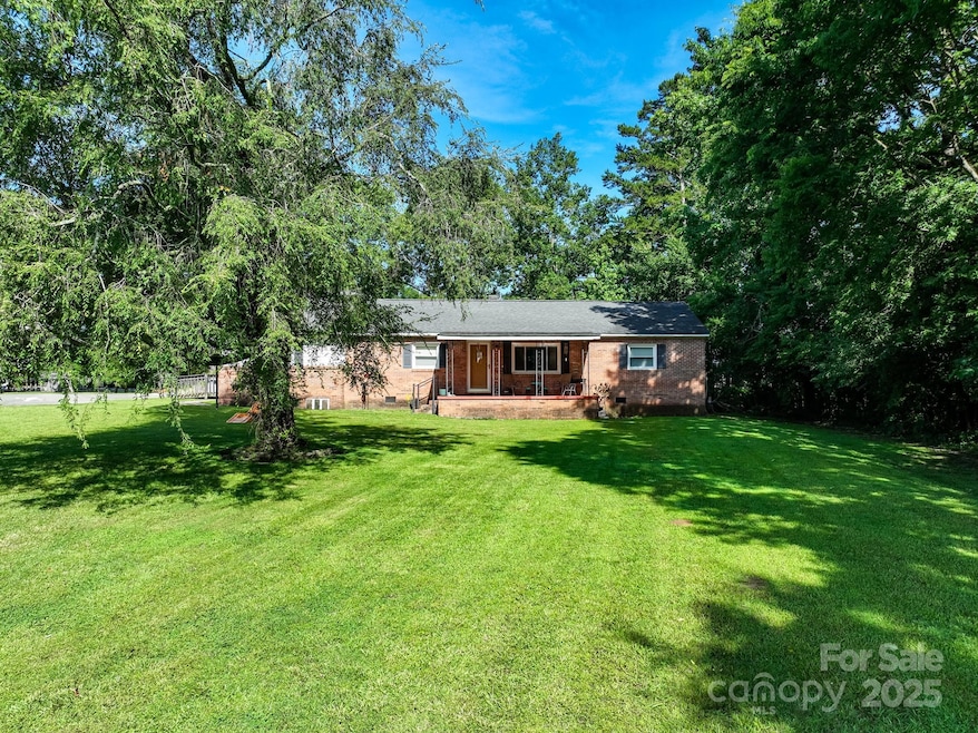 12143 Asbury Chapel Rd, Huntersville, NC 28078 - photo 1