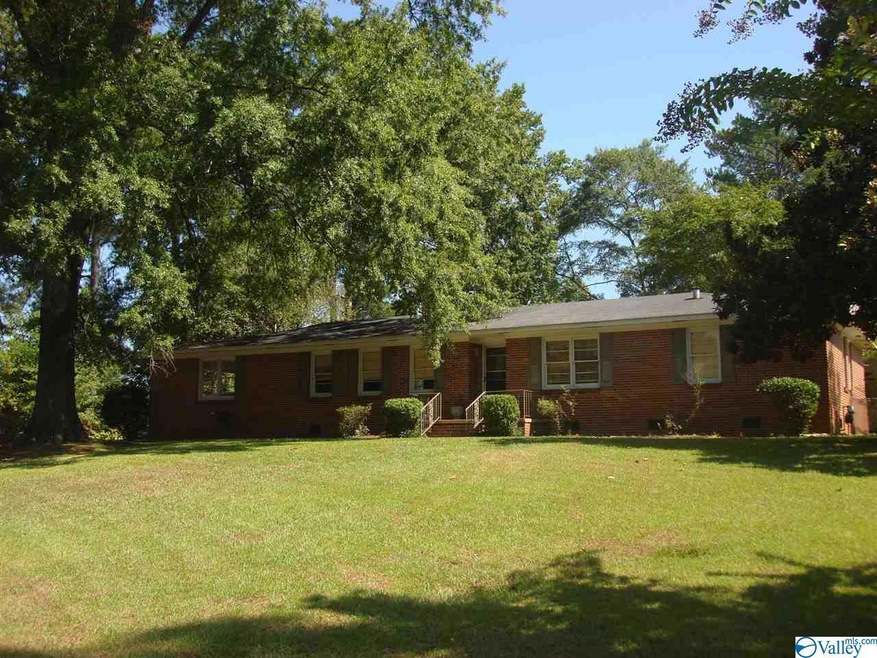 229 Cordell St, Gadsden, AL 35901 - photo 1