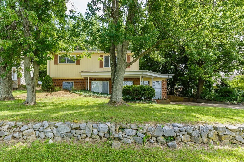 Welcome to 3548 Elm Point Road!