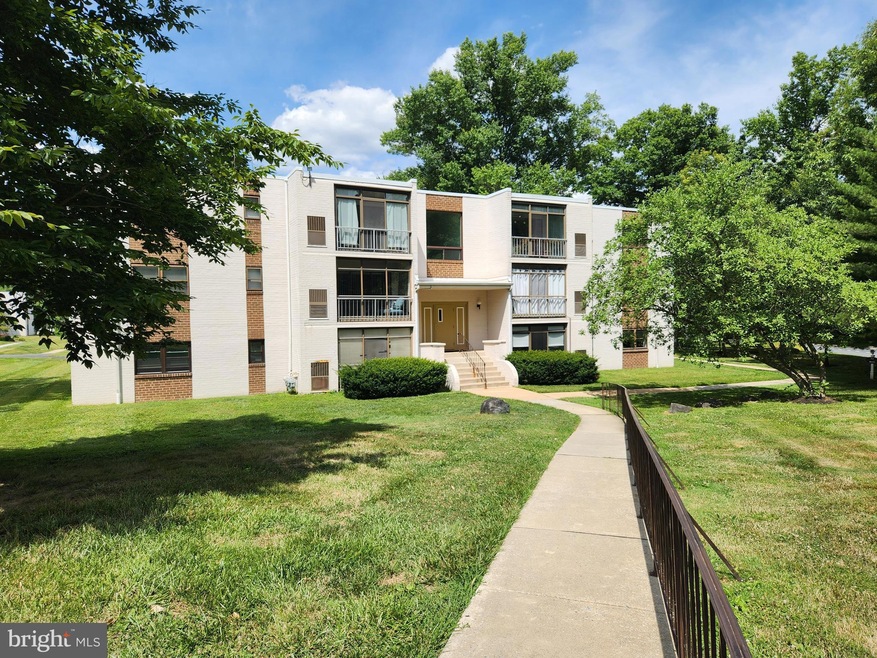 64 Welsh Tract Rd unit 205, Newark, DE 19713 - photo 1