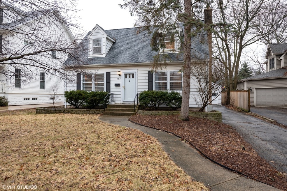 352 S Wright St, Naperville, IL 60540 - photo 1