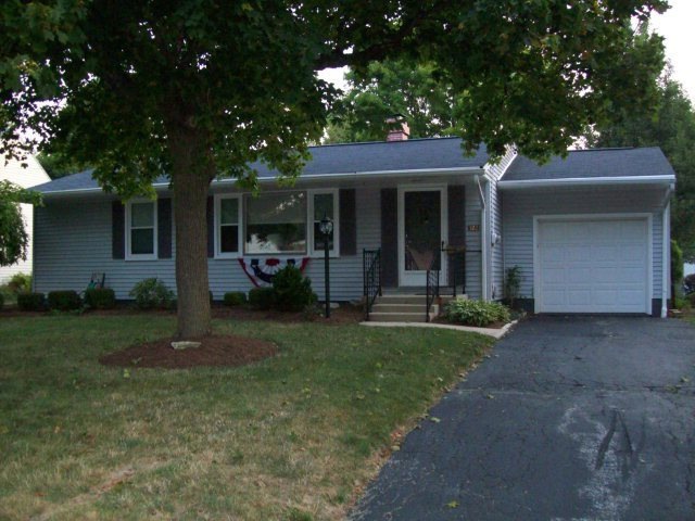 322 Buena Vista Ave, Ashland, OH 44805 - photo 1