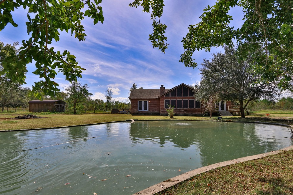 4821 County Road 424 unit 1, Alvin, TX 77511 - photo 1