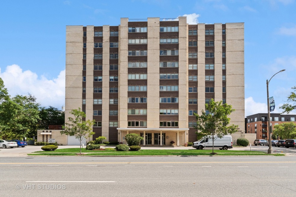 141 N La Grange Rd Unit 803, La Grange, IL 60525 | MLS# MRD11881421