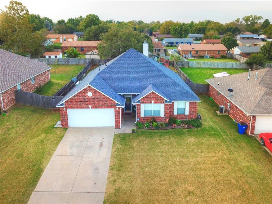 712 Bent Tree Rd, Noble, OK 73068 - photo 1