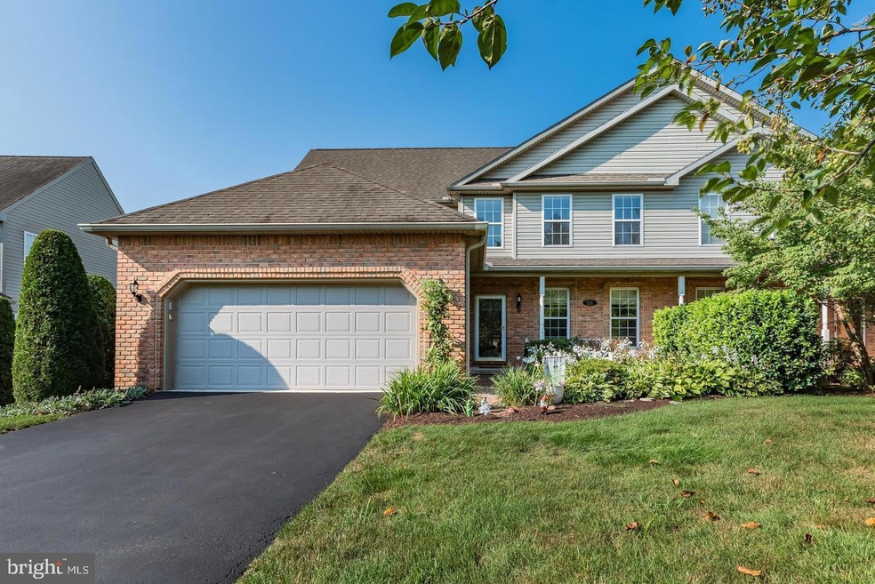 526 Bridgeview Dr, Lemoyne, PA 17043 - photo 1