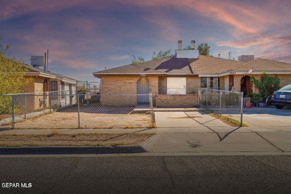 For Rent $1,250/month