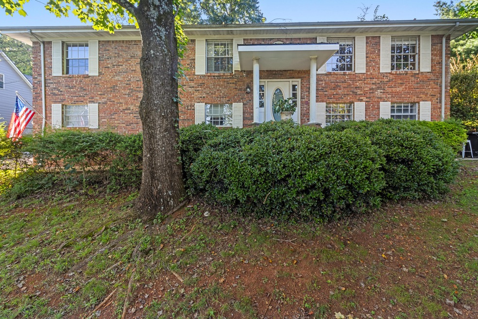 121 Pine Marr Ct-2