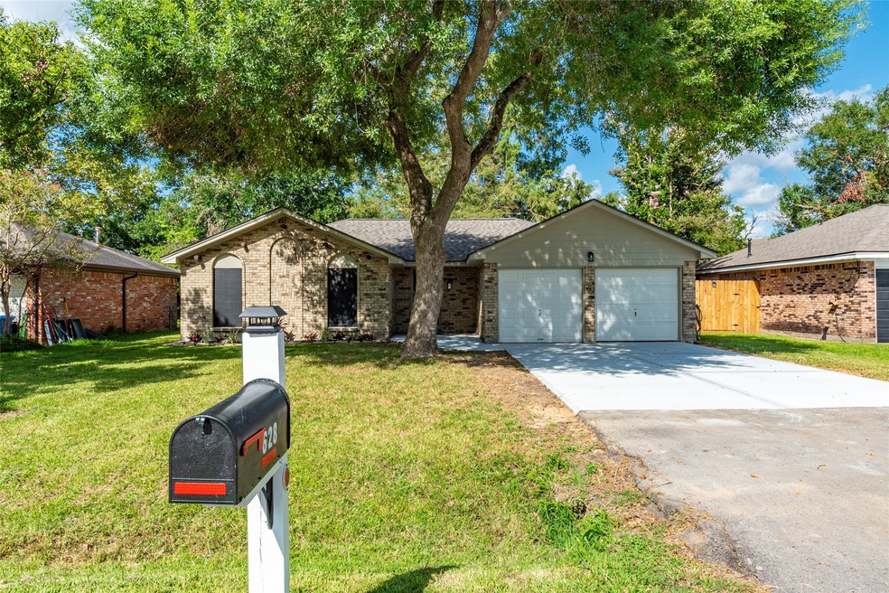 Adorable updated 3-bedroom, 2 full baths, 1 story