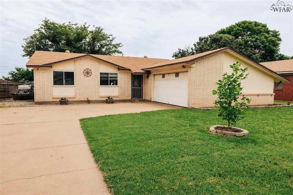 For Sale $155,000 • Co-Listing Agent