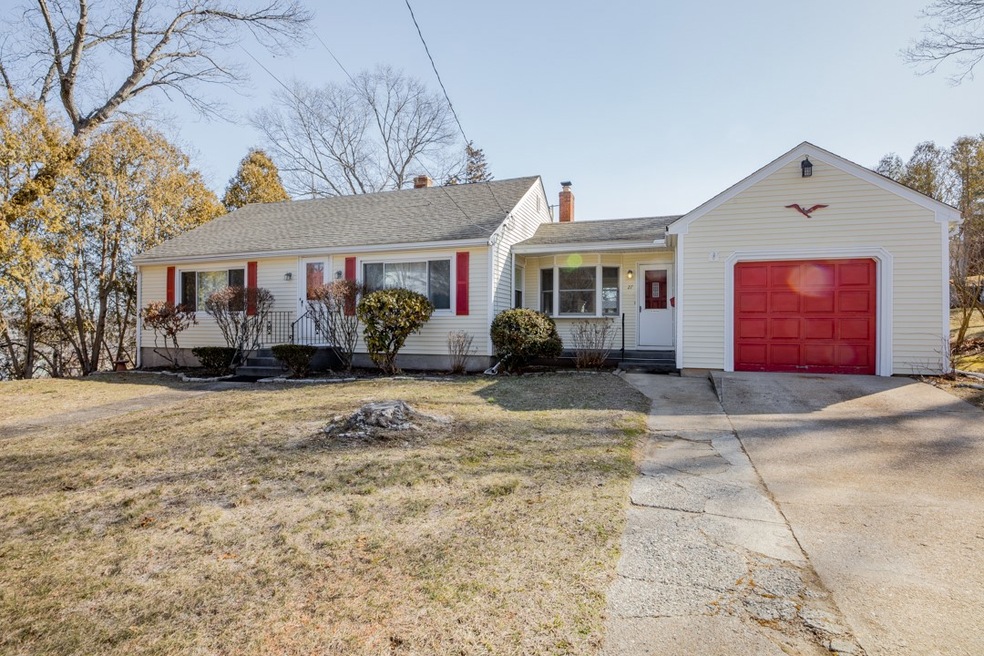 27 Arthur St, West Warwick, RI 02893 - photo 1