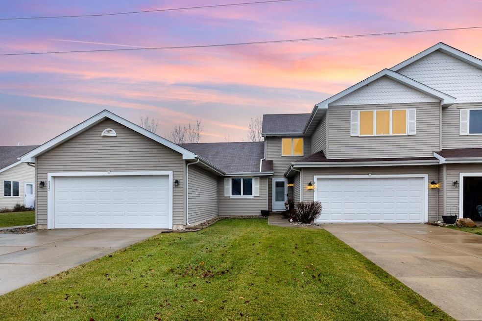 8641 Calhoun Place, Crown Point, IN 46307 - photo 1