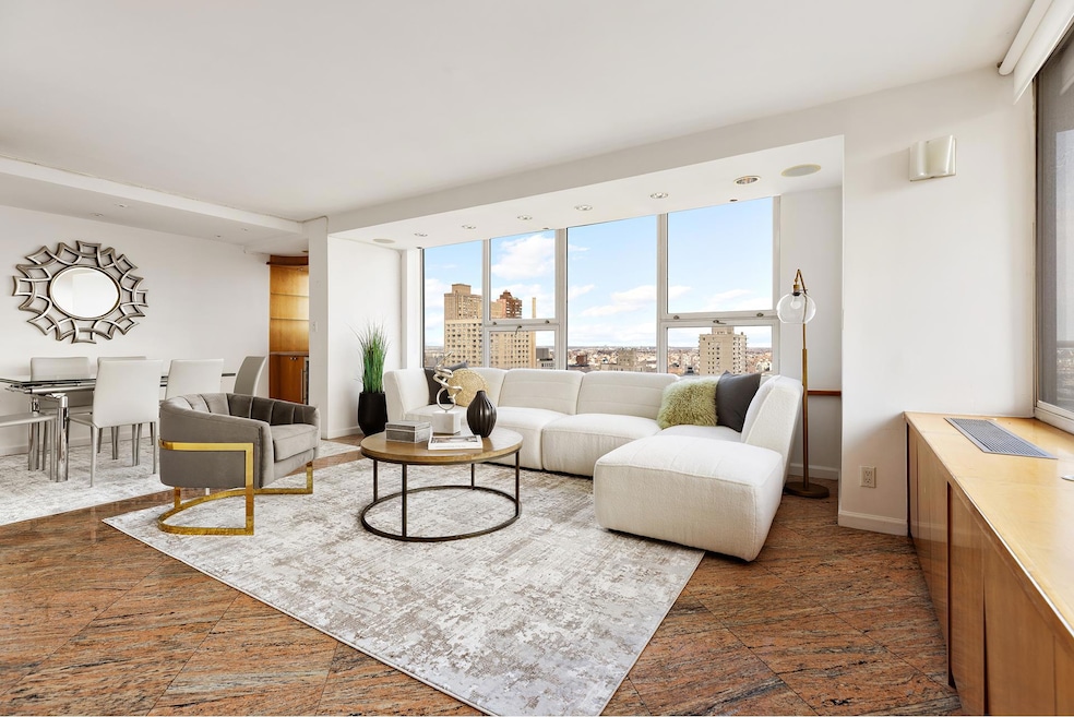 Pending $2,295,000 • Co-Listing Agent