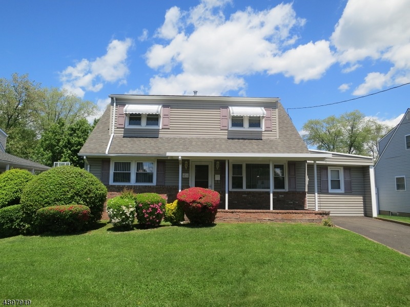 416 Decatur Ave, Middlesex, NJ 08846 - photo 1