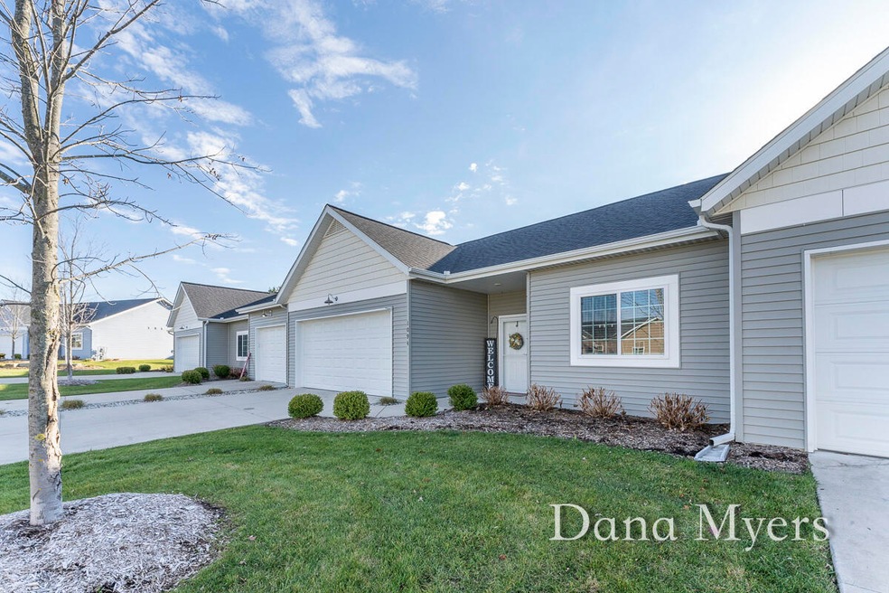 1094 Countryair Dr unit 2, Wayland, MI 49348 - photo 1