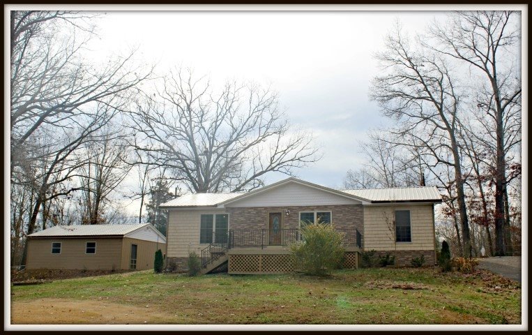 146 Edgewood Dr, Murray, KY 42071 - photo 1