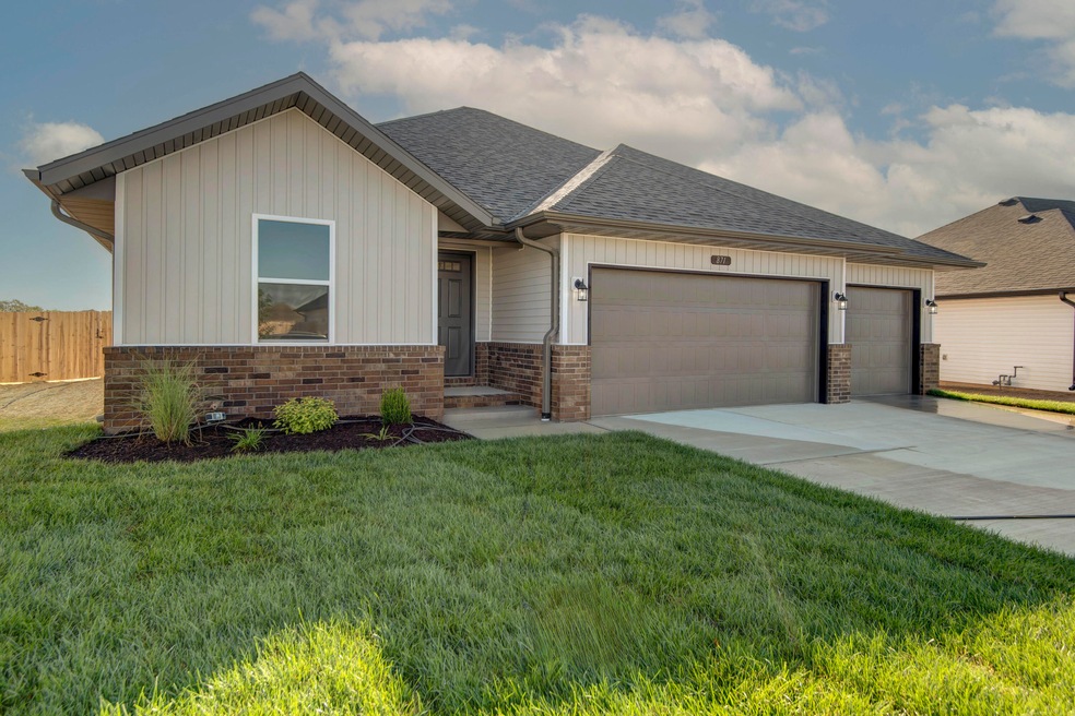871 S Parkside Cir unit Lot 86, Nixa, MO 65714 - photo 1