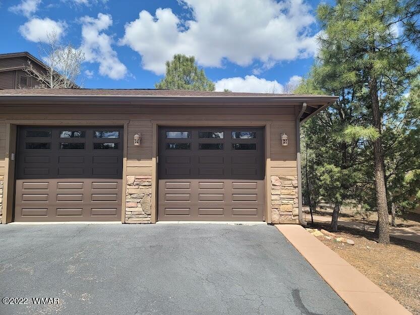 001_1 Car Garage