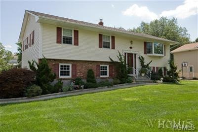 857 Salem Rd, Yorktown Heights, NY 10598 - photo 1