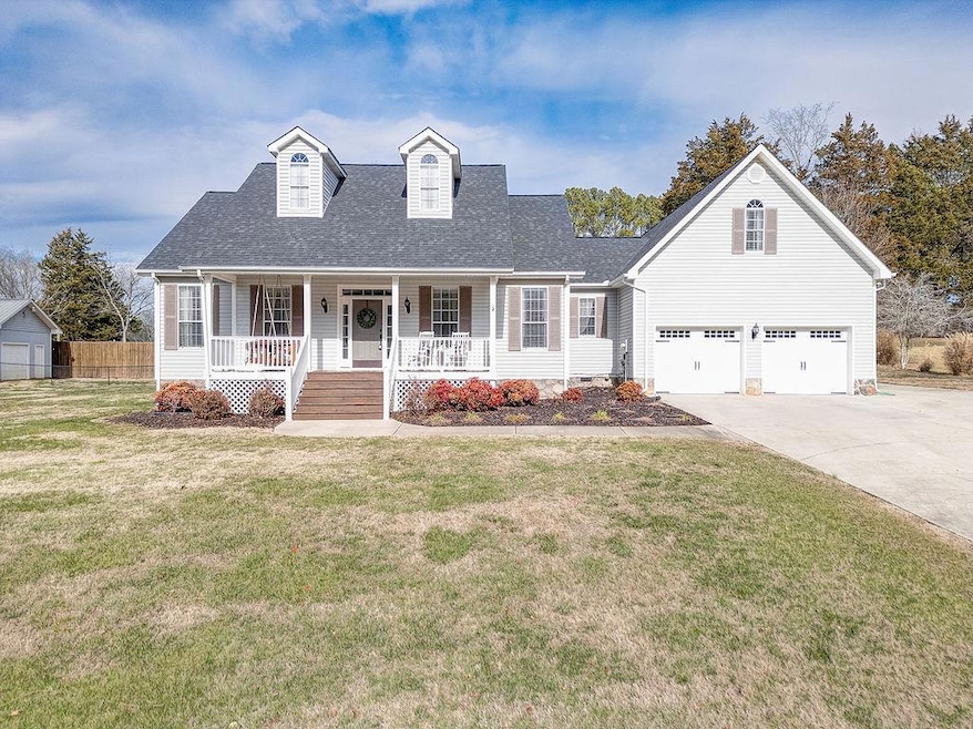 809 Brent Ln, Dalton, GA 30720 - photo 1