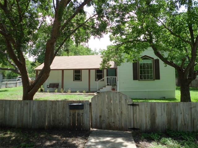 1407 Vine St, Georgetown, TX 78626 - photo 1
