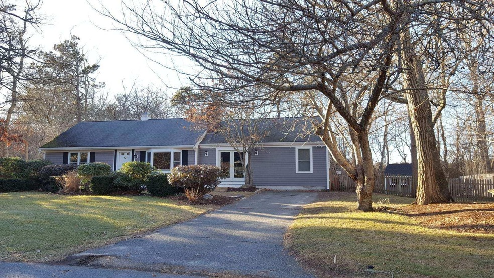 14 Deveau Ln, Yarmouth Port, MA 02675 - photo 1