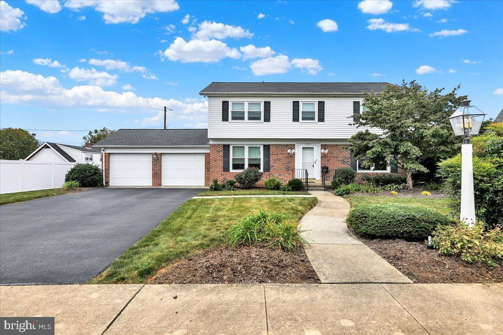 Pending $449,900 • Co-Listing Agent