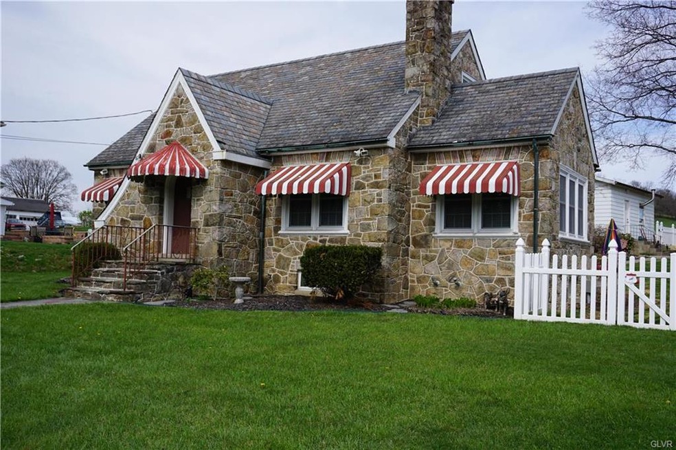 1464 Limeport Pike, Coopersburg, PA 18036 - photo 1