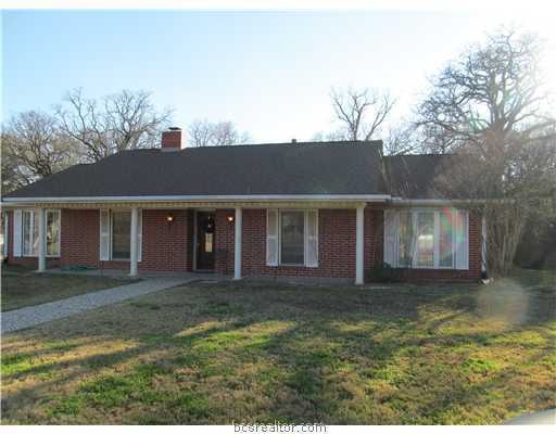 1804 Shadowwood Dr, College Station, TX 77840 - photo 1