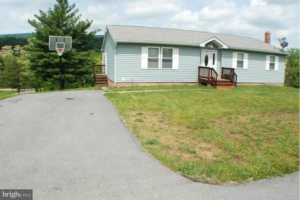 65 Walther Ct, Berkeley Springs, WV 25411 - photo 1