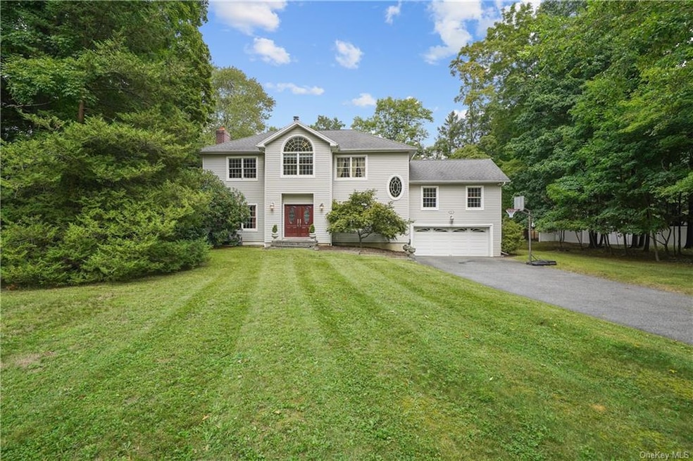 53 Mayer Dr, Suffern, NY 10901 - photo 1