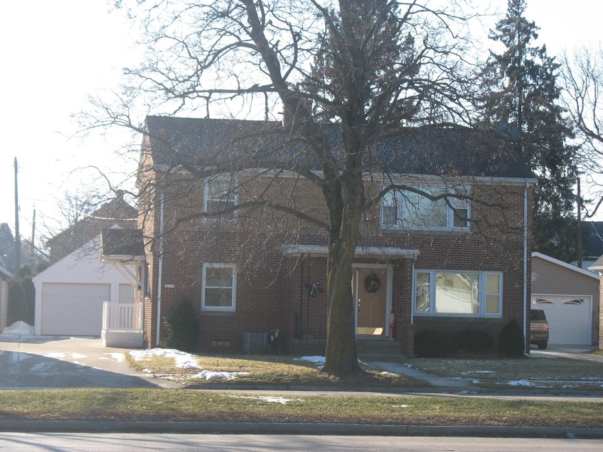1817 Waldo Blvd