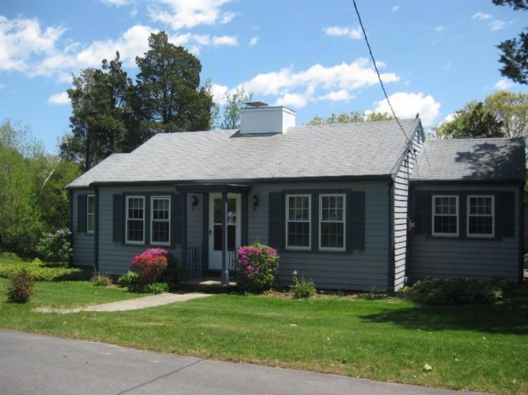 22 Benedict Rd, Buzzards Bay, MA 02532 - photo 1