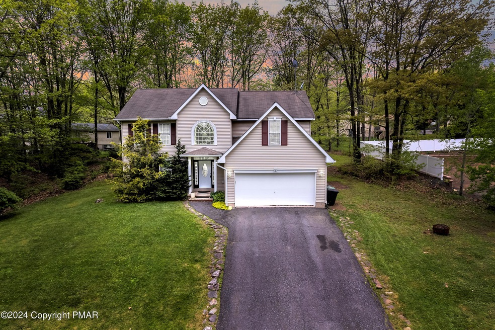 2 Summit Dr, Mount Pocono, PA 18344 - photo 1