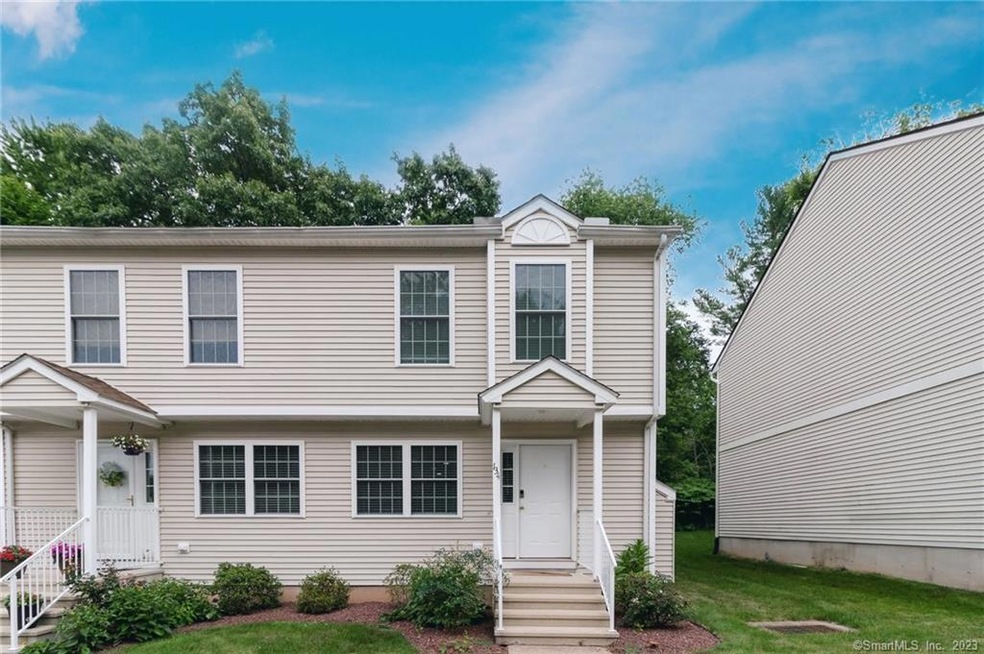 134 Marjorie Ln unit 134, Manchester, CT 06042 - photo 1