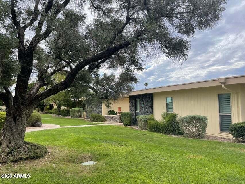 14203 N Palm Ridge Dr W, Sun City, AZ 85351 - photo 1