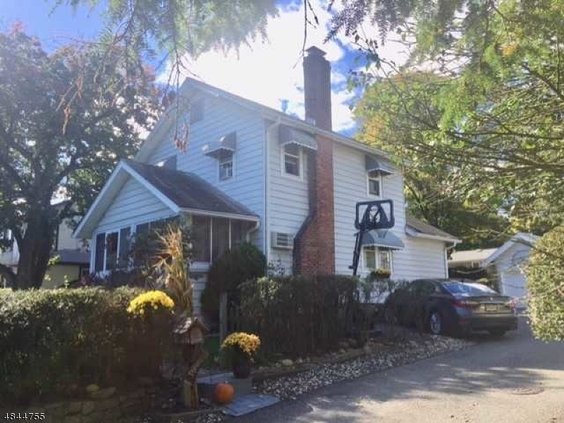 61 E Crescent Ave, Allendale, NJ 07401 - photo 1