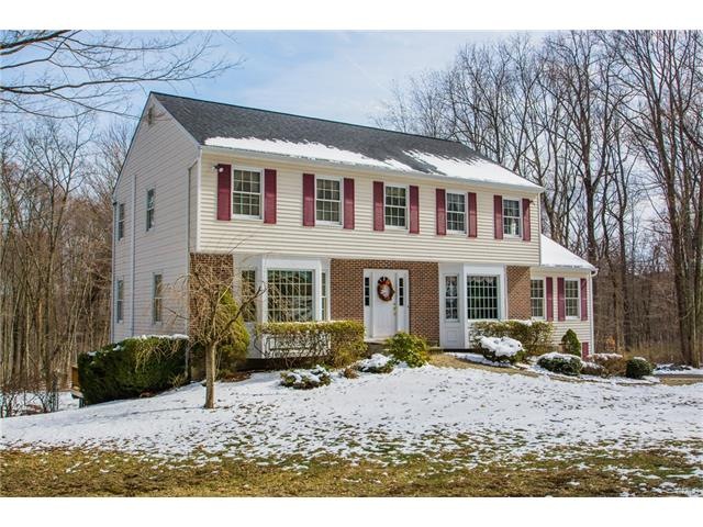 8 Old Dodgingtown Rd, Bethel, CT 06801 - photo 1