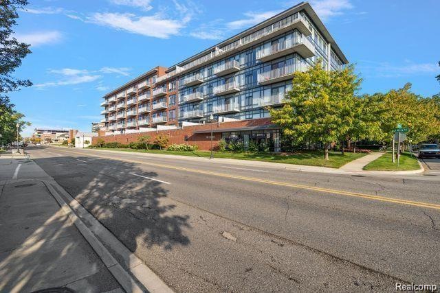 SkyLofts Marketsquare unit 610, Royal Oak, MI 48067 - photo 1