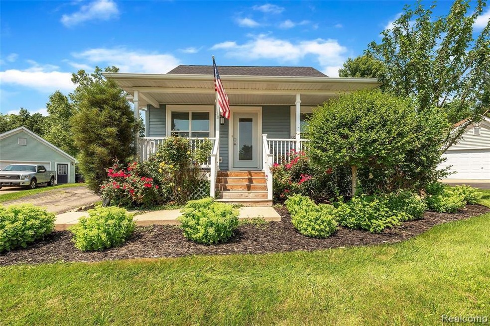 03-392-Ventnor-Ln-WindowStill-Real-Estate-Photogra