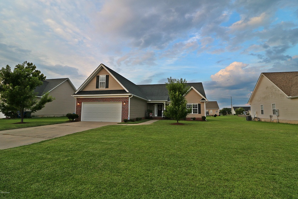 342 Lafollette Dr, Winterville, NC 28590 - photo 1