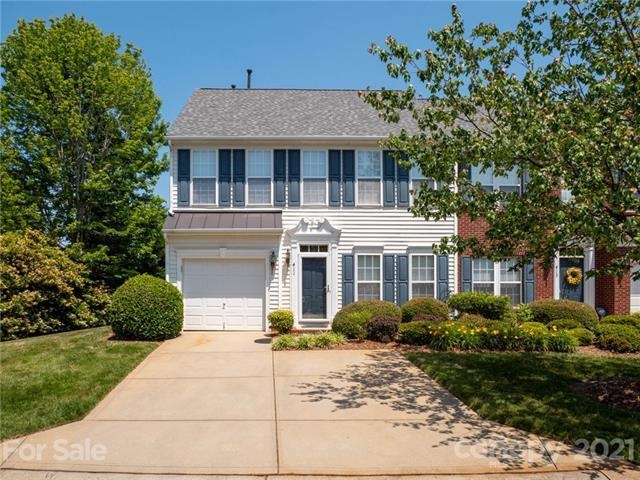 411 Nicklaus Ln, Fort Mill, SC 29715 - photo 1