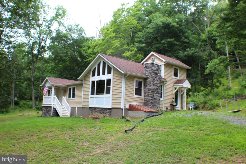 305 Warden Lake A B Dr, Wardensville, WV 26851 - photo 1