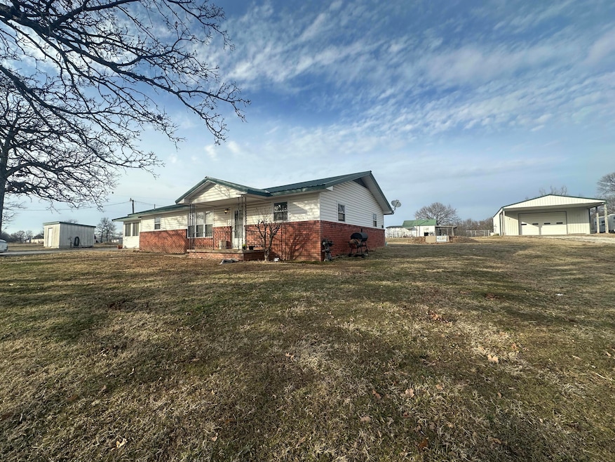 66100 E 32 Rd, Quapaw, OK 74363 - photo 1
