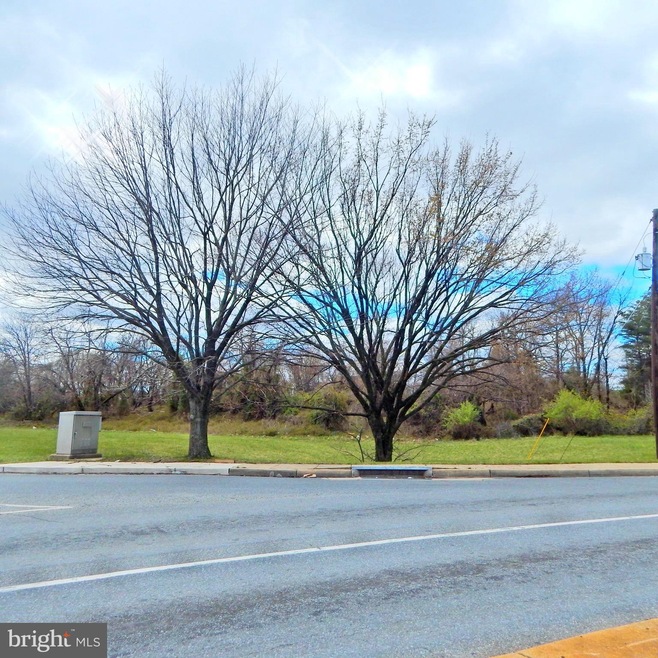 6101 Walker Mill Rd, Capitol Heights, MD 20743 - photo 1