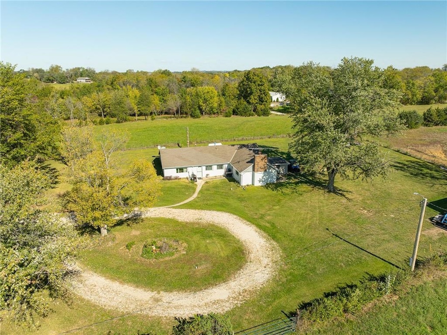2600 McNeel Rd, Odessa, MO 64076 - photo 1